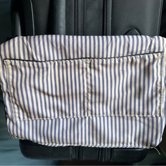 Moda Luxe Palermo Clutch NEW Stitch Detail Vegan Leather in Black w/ Gold Chain - Picture 5 of 11